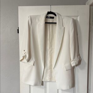Zara Women's Elegant White Blazer